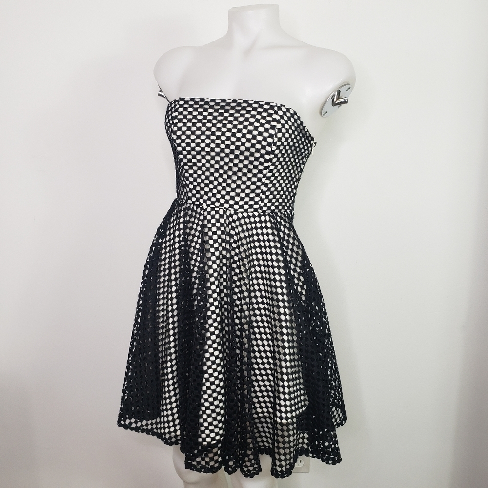 Nasty Gal geometric black and white strapless dress small